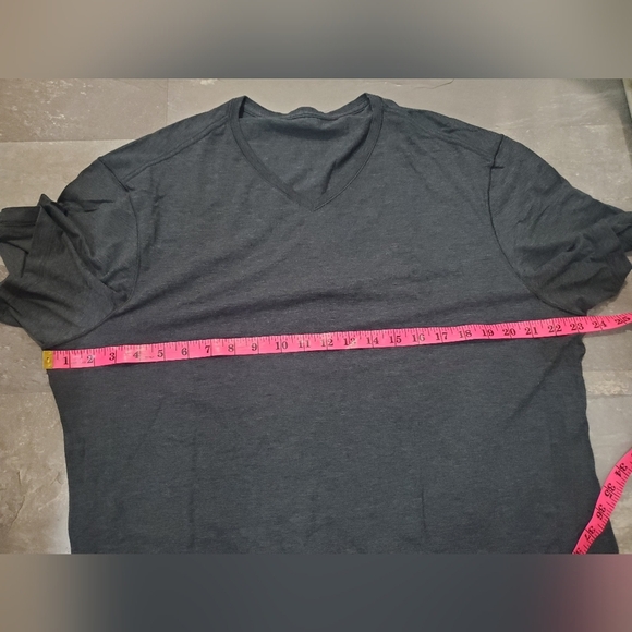 Lululemon 5 Year Basic V neck short sleeves shirt. Heathered dark grey. XXL. - Picture 2 of 8
